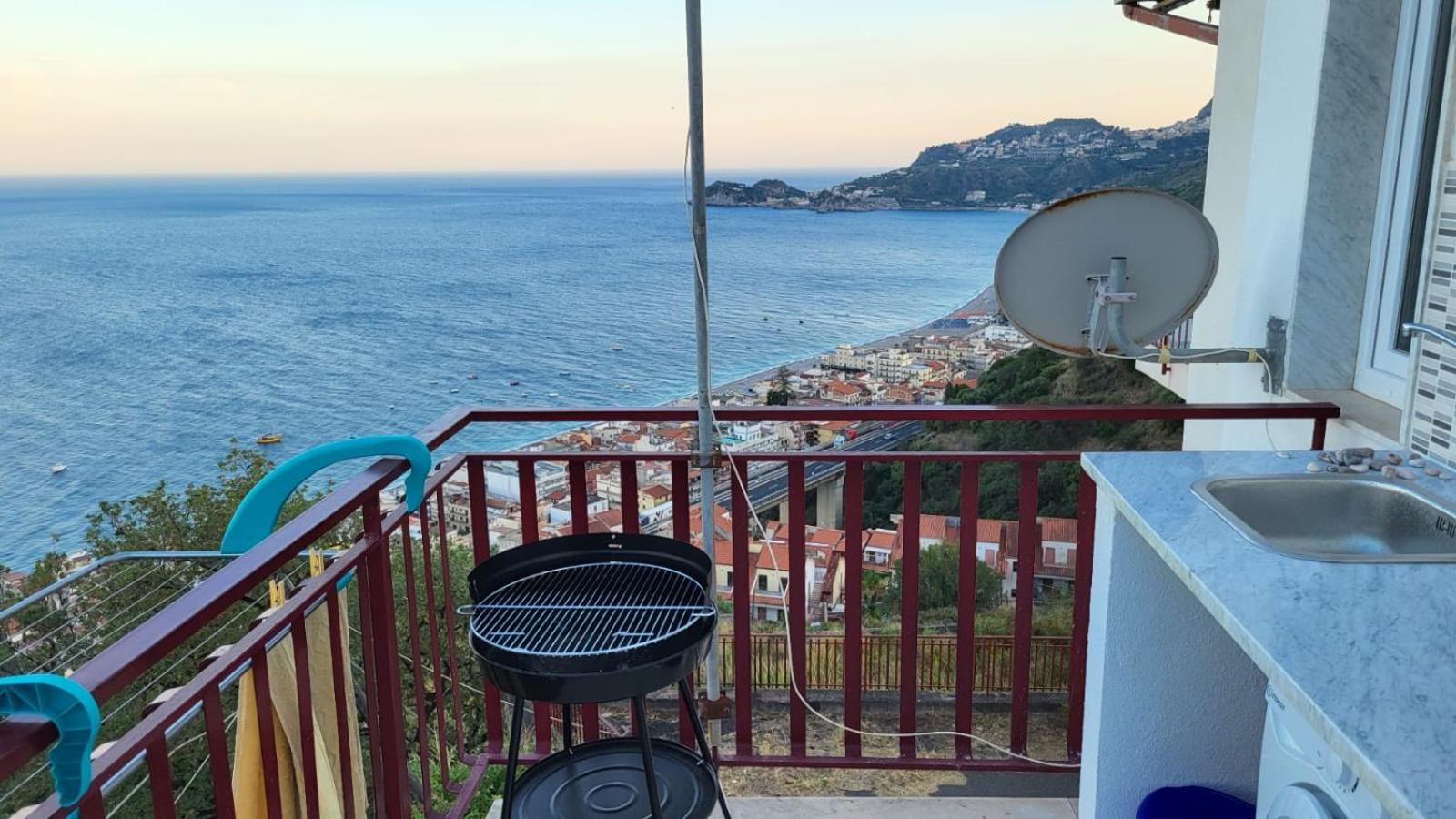 Apartmán Casa Vacanze Luna Letojanni Exteriér fotografie